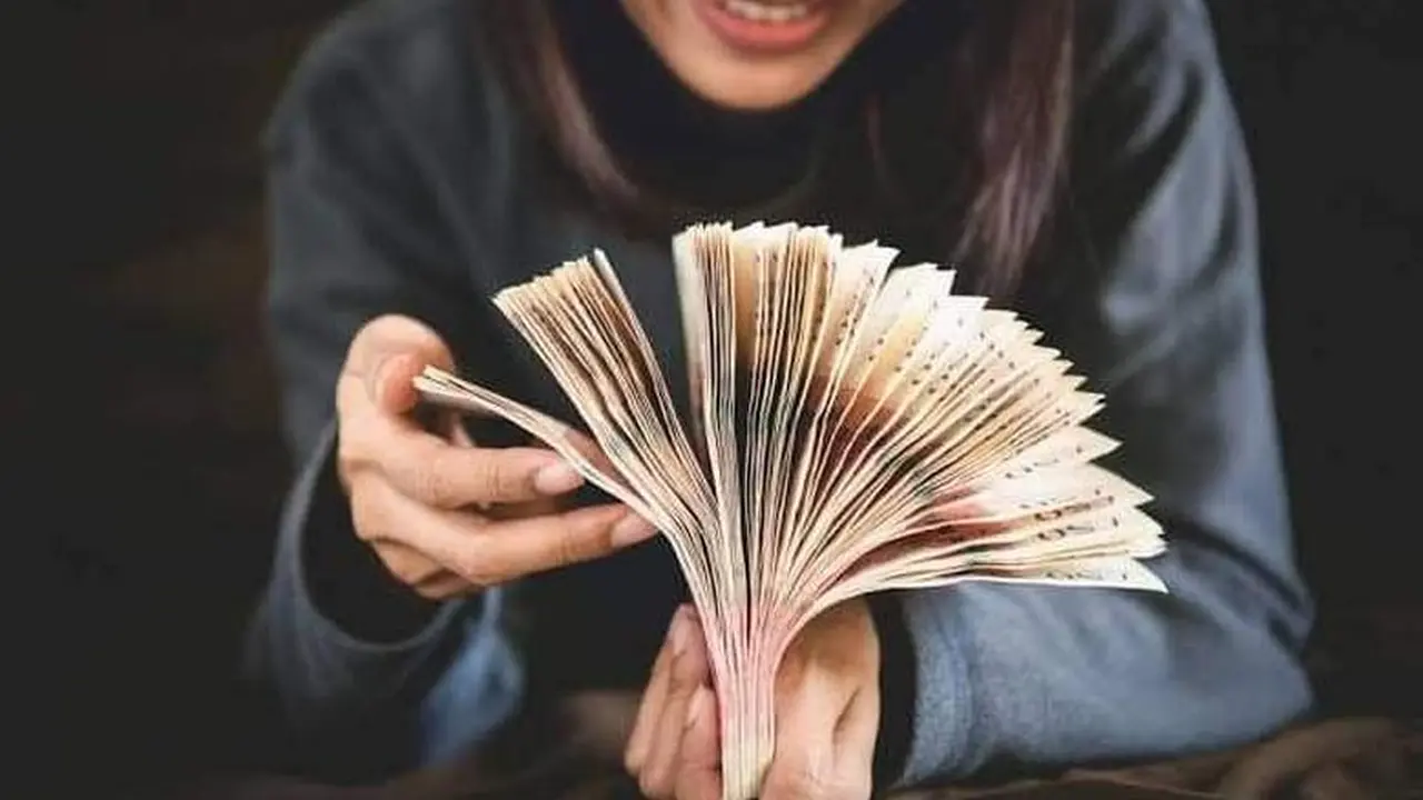 عشرة آلاف جنيه.. مزايا أعلى شهادة ادخار من البنك الأهلي المصري حالياً